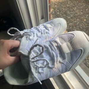 cheer shoes